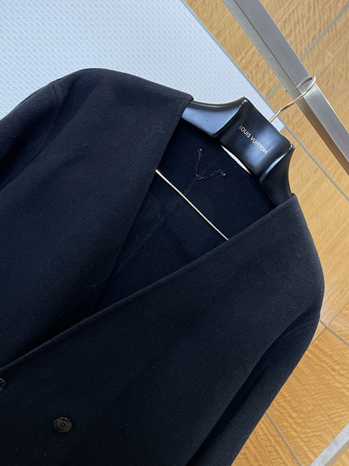 ルイヴィトン 襟なしダブルブレストウールコート