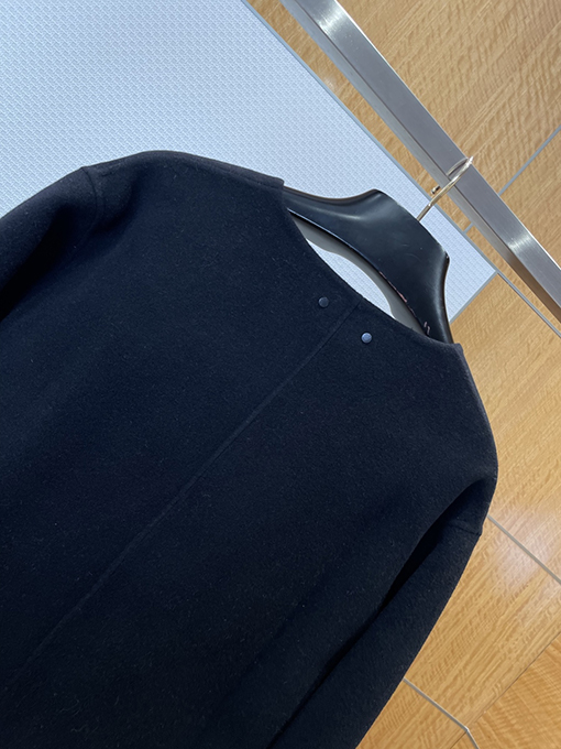 ルイヴィトン 襟なしダブルブレストウールコート