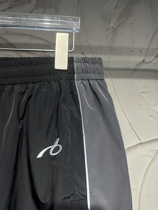 バレンシアガ Balenciaga スポーツシリーズのカラーブロック3M反射スポーツパンツ