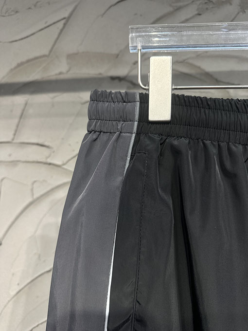 バレンシアガ Balenciaga スポーツシリーズのカラーブロック3M反射スポーツパンツ