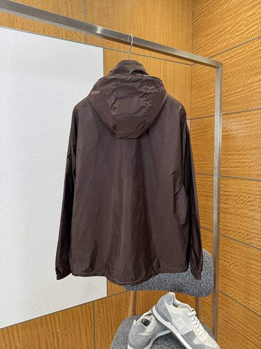 プラダ 両面リバーシブル トライアングル ロゴ フード付きジャケット