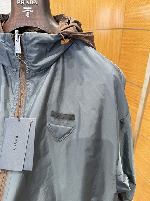 プラダ 両面リバーシブル トライアングル ロゴ フード付きジャケット