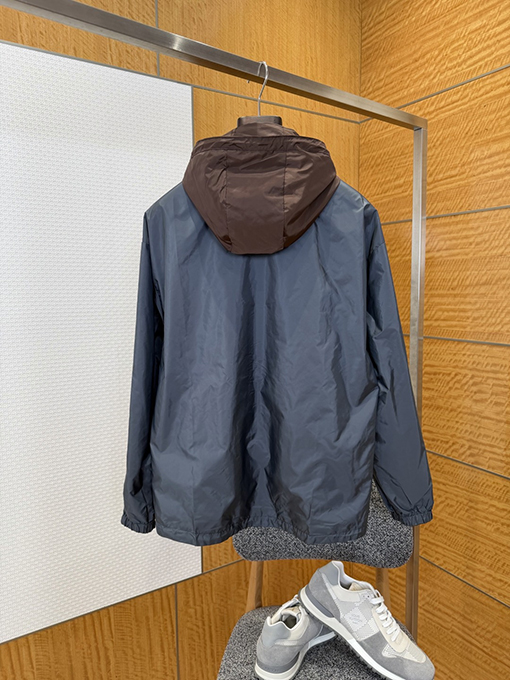 プラダ 両面リバーシブル トライアングル ロゴ フード付きジャケット