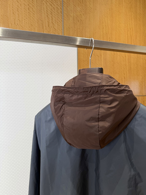 プラダ 両面リバーシブル トライアングル ロゴ フード付きジャケット