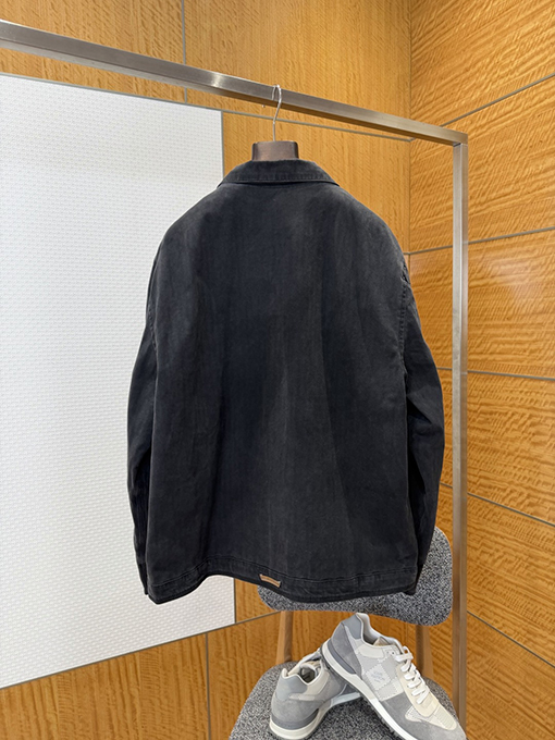 クロムハーツコピー クロス柄メタルタグ付きダメージデニムシャツジャケット