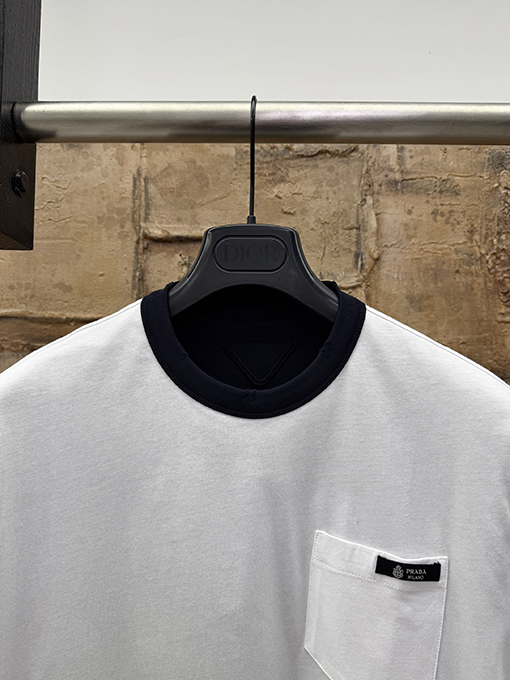 プラダスーパーコピー 両面二重構造のリバーシブル半袖Tシャツ