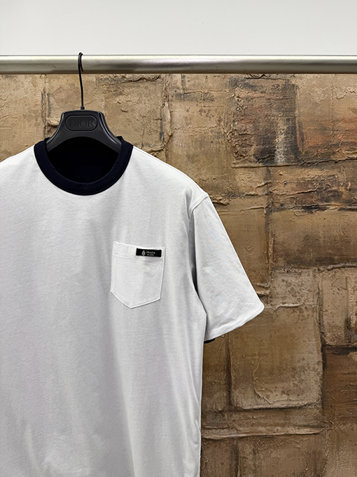 プラダスーパーコピー 両面二重構造のリバーシブル半袖Tシャツ