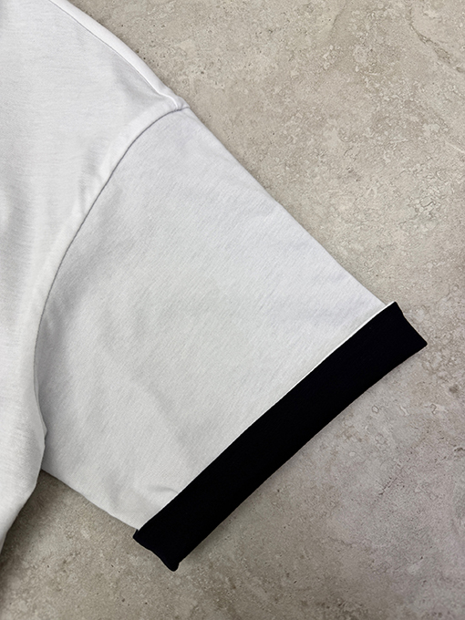 プラダスーパーコピー 両面二重構造のリバーシブル半袖Tシャツ