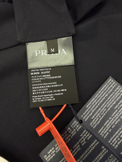 プラダスーパーコピー 両面二重構造のリバーシブル半袖Tシャツ