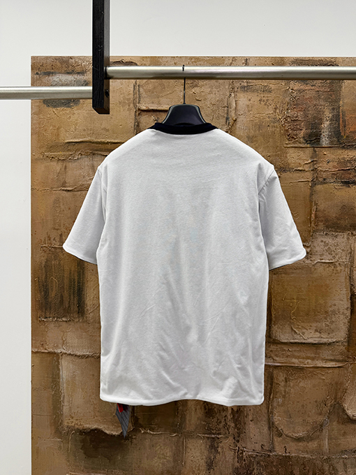 プラダスーパーコピー 両面二重構造のリバーシブル半袖Tシャツ