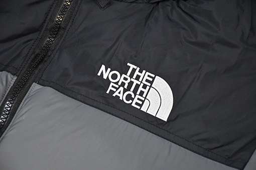 ノースフェイス The North Face X INVINCIBLE 1996 Retro Nuptse コラボレーションダウンジャケット