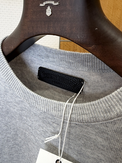 クロムハーツ スクロール柄刺繍クルーネックウールニットセーター