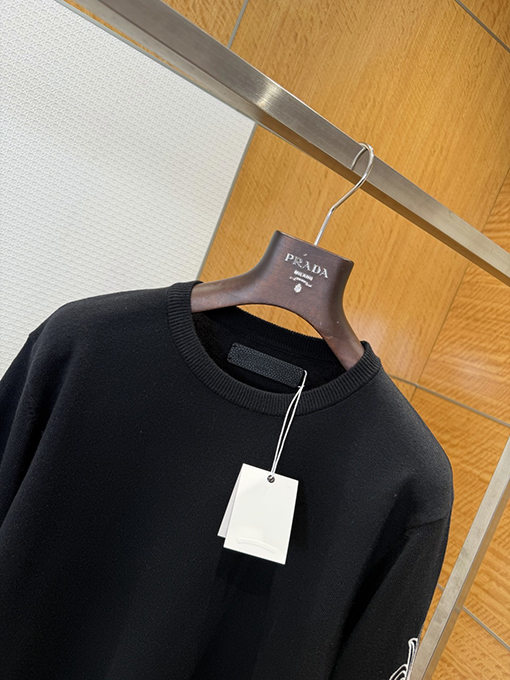 クロムハーツ スクロール柄刺繍クルーネックウールニットセーター