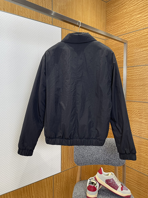 アミ メタルロゴラペルジャケット