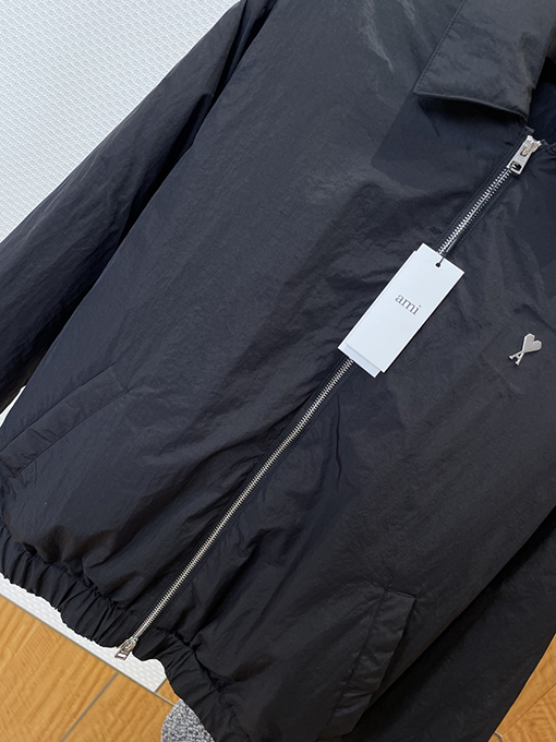 アミ メタルロゴラペルジャケット