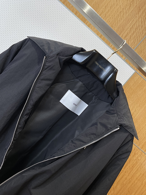 アミ メタルロゴラペルジャケット