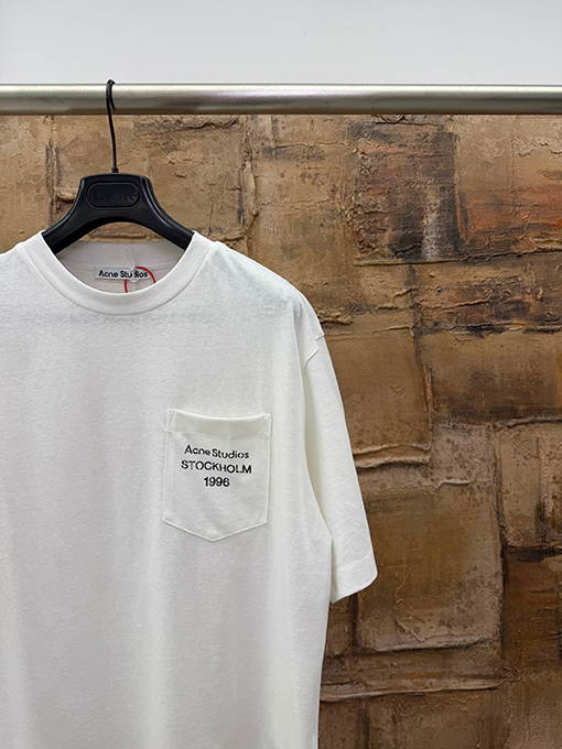 アクネストゥディオズ Acne Studios ポケットレタープリント半袖Tシャツ