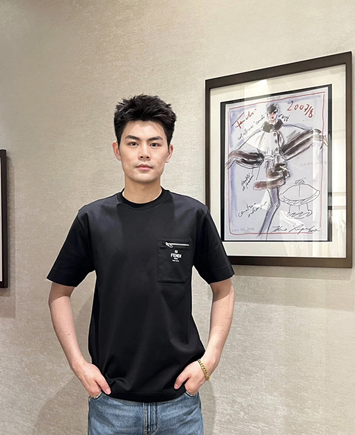 フェンディ FENDI ジッパー付きポケット半袖Tシャツ