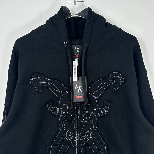 シュプリーム Supreme X Y'S BY YOHJI YAMAMOTO デビルプリントのジップアップパーカー