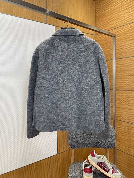 プラダスーパーコピー 三角ロゴラペルカシミアジャケット