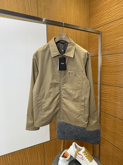 フェンディ ダブルFメタルアップリケワークウェアカラージャケット