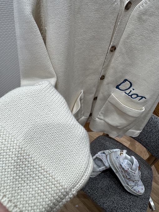 ディオール Friends 刺繍りコットン混紡ボタンダウンカーディガン