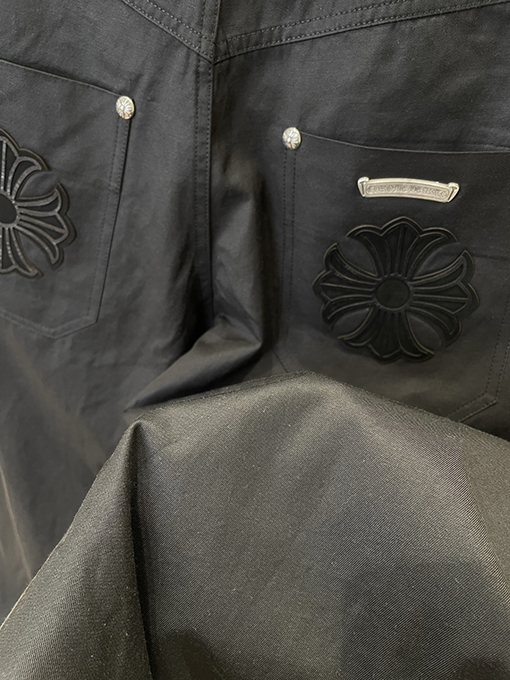 クロムハーツ スターリングシルバーのクロスステッチ刺繍りワイドレッグカーゴパンツ