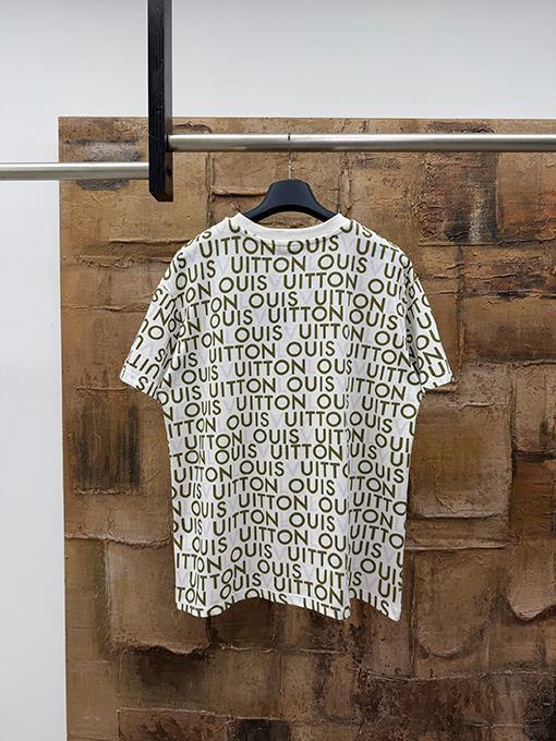 ルイヴィトン オールオーバーロゴ半袖Tシャツ