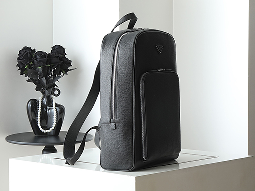 プラダ Saffiano 新しいバックパック