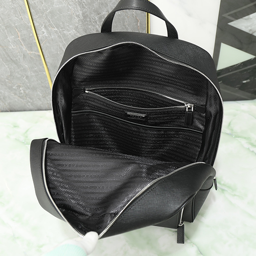 プラダ Saffiano 新しいクラシックバックパック