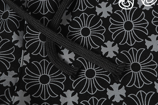 クロムハーツ 全体にさりげなくサンスクリット文字をプリントしたカジュアルパンツ