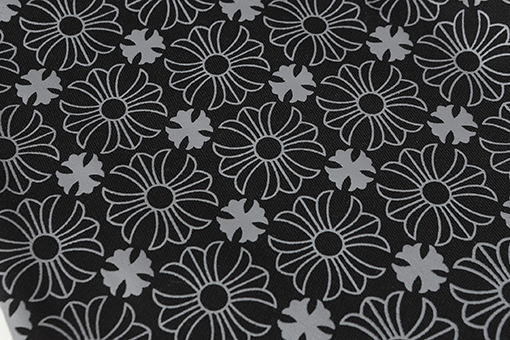 クロムハーツ 全体にさりげなくサンスクリット文字をプリントしたカジュアルパンツ