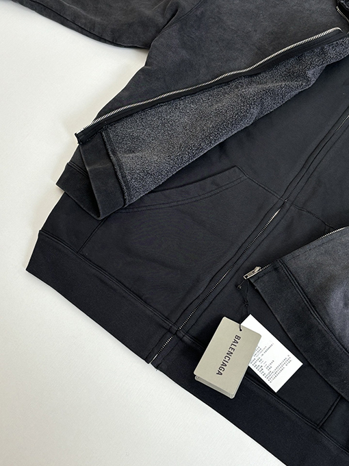 バレンシアガ Balenciaga 2枚のダメージをしたジップアップパーカー