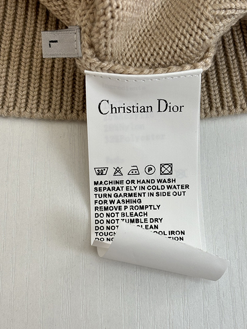 ディオールコピー ヘンリーカラーの3つボタンウール混ニットクルーネックセーター