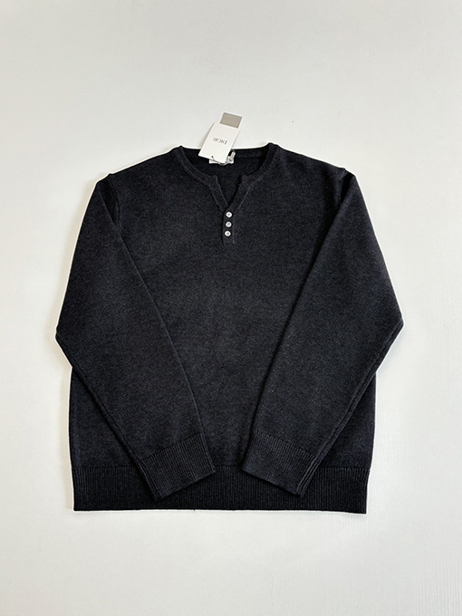 ディオールコピー ヘンリーカラーの3つボタンウール混ニットクルーネックセーター