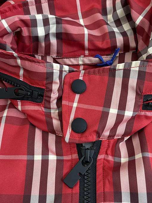 バーバリー 乗馬ライダーロゴアップリケチェックフード付きジップアップジャケット