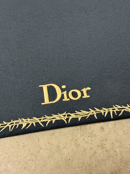 ディオール DIOR 新モデル刺繍ロゴ半袖Tシャツ