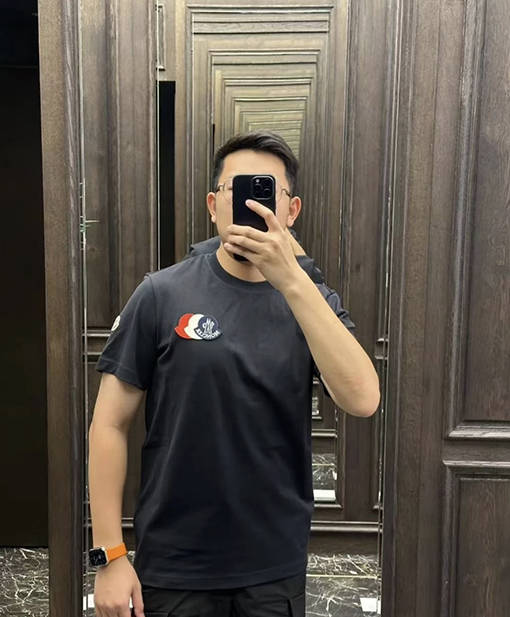 モンクレール ロゴクルーネック半袖Tシャツ