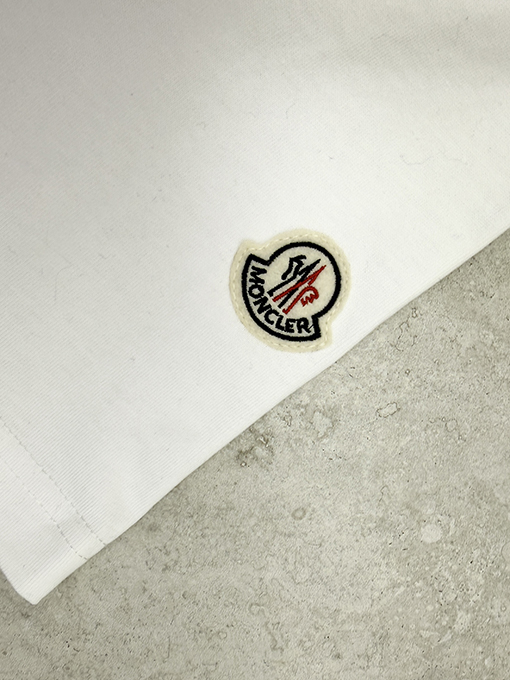 モンクレール ロゴクルーネック半袖Tシャツ