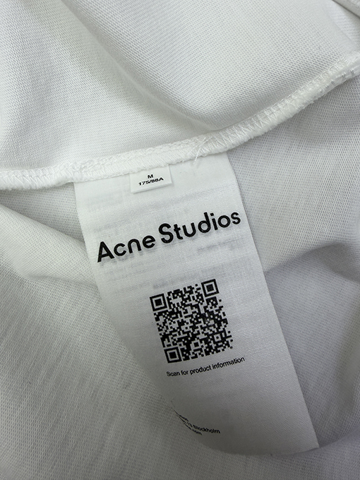 アクネストゥディオズコピー Acne Studios ダメージパッチ刺繍ロゴ半袖Tシャツ