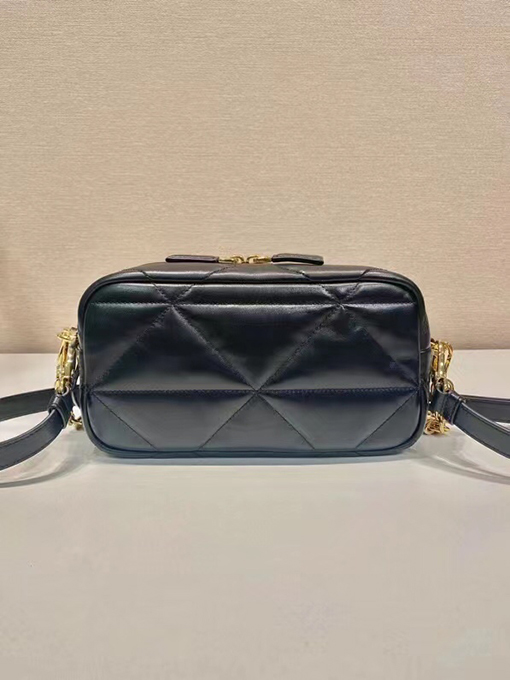 プラダスーパーコピー 新しいレディースキルティングカメラバッグ
