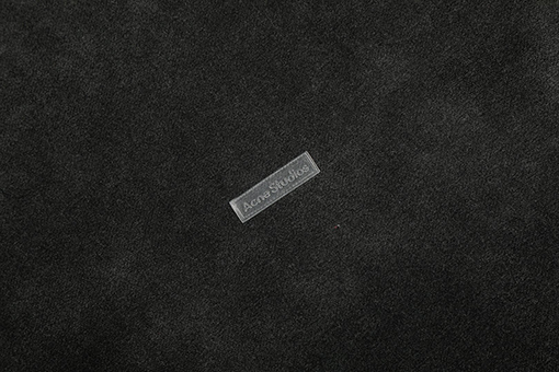 アクネストゥディオズ Acne Studios ウォッシと色褪せをしたアメリカンレトロなダメージフード付きスウェットシャツ