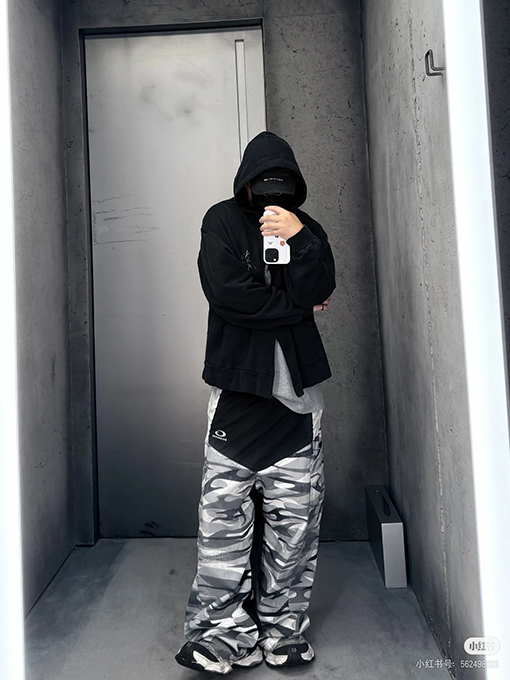 バレンシアガスーパーコピー Balenciaga BASKETBALL 新モデル最高級カーゴパンツ