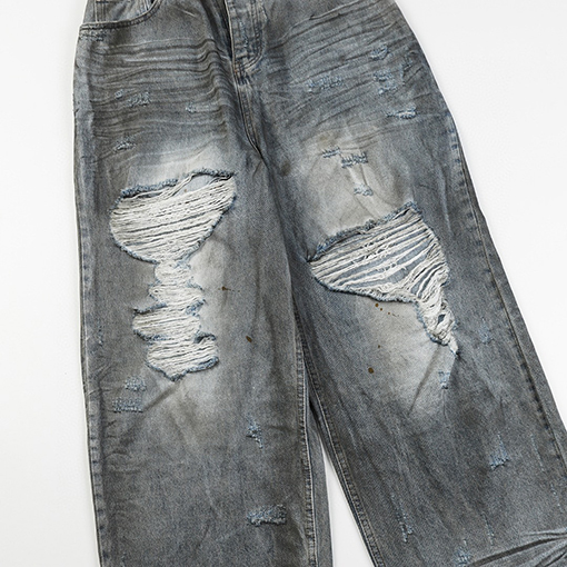 バレンシアガ Balenciaga baggy クラシックブルーのダメージオイルめ泥染め破れのジーンズ
