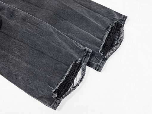 バレンシアガ Balenciaga Flared ブラックとグレーのウォッシュをしたダメージのフレアストレートレッグジーンズ