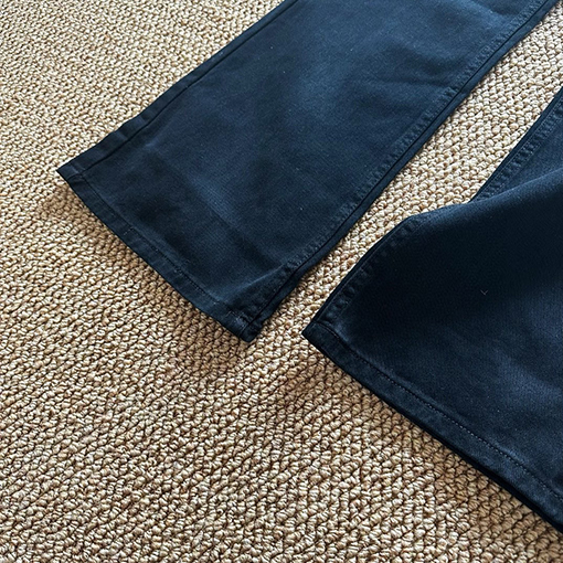 バレンシアガ Balenciaga Bootcut ベーシックなブラックのフレアストレートレッグジーンズ