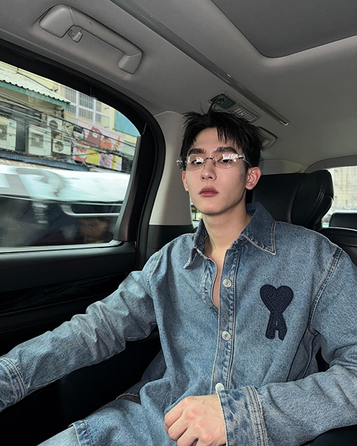 アミ ニットハートデニムジャケット