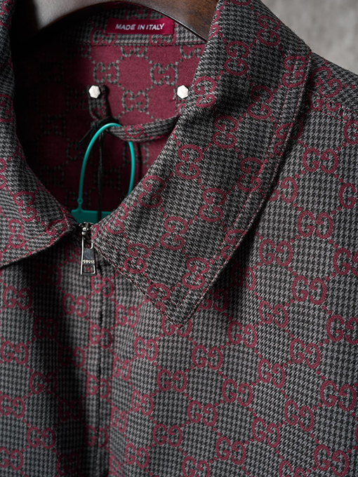 グッチ バーガンディGGオールオーバージャカードカラージップアップジャケット