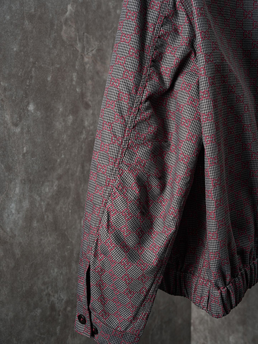 グッチ バーガンディGGオールオーバージャカードカラージップアップジャケット