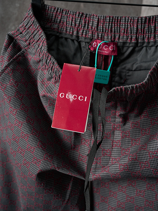 グッチ バーガンディGGオールオーバージャカードカジュアルトラウザーズ